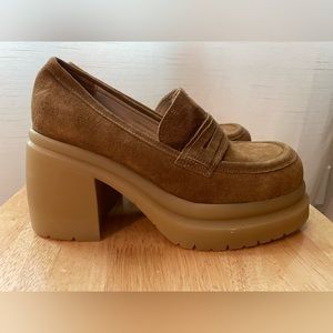 Brand new Steve Madden loafer 8